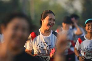 BIB: 640, 796
                            <button type="button" onclick="openModal(6414285)" class="btn btn-primary btn-sm float-right btn-popup" data-toggle="modal" data-target=".modal-high-quality">
                        <i class="fas fa-shopping-cart"></i> Add to Cart
                    </button>
                                            <button type="button" onclick="isThisMe(6414285, true)" class="btn btn-success btn-sm float-right btn-popup btn-isme hidden" data-toggle="tooltip" data-placement="bottom" title="นี่คือรูปของคุณใช่ไหม คลิกที่นี่เพื่อเอาเข้าอัลบั้ม">
                        <i class="fas fa-plus"></i> Add to album
                    </button>
                    <button type="button" onclick="isThisMe(6414285, false)" class="btn btn-warning btn-sm float-right btn-popup btn-isnotme hidden">
                        <i class="fas fa-ban"></i> Remove from album
                    </button>