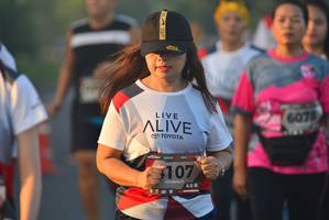 BIB: 607, 107
                            <button type="button" onclick="openModal(6413362)" class="btn btn-primary btn-sm float-right btn-popup" data-toggle="modal" data-target=".modal-high-quality">
                        <i class="fas fa-shopping-cart"></i> Add to Cart
                    </button>
                                            <button type="button" onclick="isThisMe(6413362, true)" class="btn btn-success btn-sm float-right btn-popup btn-isme hidden" data-toggle="tooltip" data-placement="bottom" title="นี่คือรูปของคุณใช่ไหม คลิกที่นี่เพื่อเอาเข้าอัลบั้ม">
                        <i class="fas fa-plus"></i> Add to album
                    </button>
                    <button type="button" onclick="isThisMe(6413362, false)" class="btn btn-warning btn-sm float-right btn-popup btn-isnotme hidden">
                        <i class="fas fa-ban"></i> Remove from album
                    </button>