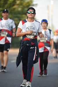 BIB: 6533, 7782
                            <button type="button" onclick="openModal(6387567)" class="btn btn-primary btn-sm float-right btn-popup" data-toggle="modal" data-target=".modal-high-quality">
                        <i class="fas fa-shopping-cart"></i> Add to Cart
                    </button>
                                            <button type="button" onclick="isThisMe(6387567, true)" class="btn btn-success btn-sm float-right btn-popup btn-isme hidden" data-toggle="tooltip" data-placement="bottom" title="นี่คือรูปของคุณใช่ไหม คลิกที่นี่เพื่อเอาเข้าอัลบั้ม">
                        <i class="fas fa-plus"></i> Add to album
                    </button>
                    <button type="button" onclick="isThisMe(6387567, false)" class="btn btn-warning btn-sm float-right btn-popup btn-isnotme hidden">
                        <i class="fas fa-ban"></i> Remove from album
                    </button>