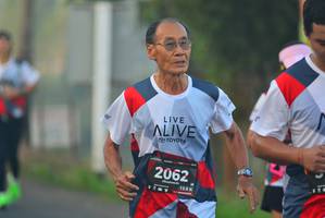 BIB: 2062, 128
                            <button type="button" onclick="openModal(6403448)" class="btn btn-primary btn-sm float-right btn-popup" data-toggle="modal" data-target=".modal-high-quality">
                        <i class="fas fa-shopping-cart"></i> Add to Cart
                    </button>
                                            <button type="button" onclick="isThisMe(6403448, true)" class="btn btn-success btn-sm float-right btn-popup btn-isme hidden" data-toggle="tooltip" data-placement="bottom" title="นี่คือรูปของคุณใช่ไหม คลิกที่นี่เพื่อเอาเข้าอัลบั้ม">
                        <i class="fas fa-plus"></i> Add to album
                    </button>
                    <button type="button" onclick="isThisMe(6403448, false)" class="btn btn-warning btn-sm float-right btn-popup btn-isnotme hidden">
                        <i class="fas fa-ban"></i> Remove from album
                    </button>