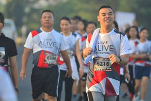 BIB: 6198, 6216
                            <button type="button" onclick="openModal(6415920)" class="btn btn-primary btn-sm float-right btn-popup" data-toggle="modal" data-target=".modal-high-quality">
                        <i class="fas fa-shopping-cart"></i> Add to Cart
                    </button>
                                            <button type="button" onclick="isThisMe(6415920, true)" class="btn btn-success btn-sm float-right btn-popup btn-isme hidden" data-toggle="tooltip" data-placement="bottom" title="นี่คือรูปของคุณใช่ไหม คลิกที่นี่เพื่อเอาเข้าอัลบั้ม">
                        <i class="fas fa-plus"></i> Add to album
                    </button>
                    <button type="button" onclick="isThisMe(6415920, false)" class="btn btn-warning btn-sm float-right btn-popup btn-isnotme hidden">
                        <i class="fas fa-ban"></i> Remove from album
                    </button>