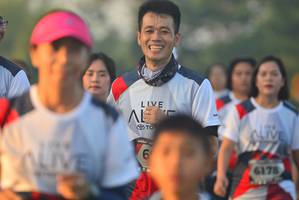 BIB: 6178
                            <button type="button" onclick="openModal(6413242)" class="btn btn-primary btn-sm float-right btn-popup" data-toggle="modal" data-target=".modal-high-quality">
                        <i class="fas fa-shopping-cart"></i> Add to Cart
                    </button>
                                            <button type="button" onclick="isThisMe(6413242, true)" class="btn btn-success btn-sm float-right btn-popup btn-isme hidden" data-toggle="tooltip" data-placement="bottom" title="นี่คือรูปของคุณใช่ไหม คลิกที่นี่เพื่อเอาเข้าอัลบั้ม">
                        <i class="fas fa-plus"></i> Add to album
                    </button>
                    <button type="button" onclick="isThisMe(6413242, false)" class="btn btn-warning btn-sm float-right btn-popup btn-isnotme hidden">
                        <i class="fas fa-ban"></i> Remove from album
                    </button>