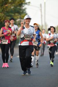 BIB: 6507, 7879
                            <button type="button" onclick="openModal(6382190)" class="btn btn-primary btn-sm float-right btn-popup" data-toggle="modal" data-target=".modal-high-quality">
                        <i class="fas fa-shopping-cart"></i> Add to Cart
                    </button>
                                            <button type="button" onclick="isThisMe(6382190, true)" class="btn btn-success btn-sm float-right btn-popup btn-isme hidden" data-toggle="tooltip" data-placement="bottom" title="นี่คือรูปของคุณใช่ไหม คลิกที่นี่เพื่อเอาเข้าอัลบั้ม">
                        <i class="fas fa-plus"></i> Add to album
                    </button>
                    <button type="button" onclick="isThisMe(6382190, false)" class="btn btn-warning btn-sm float-right btn-popup btn-isnotme hidden">
                        <i class="fas fa-ban"></i> Remove from album
                    </button>