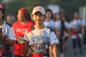 BIB: 7215
                            <button type="button" onclick="openModal(6414782)" class="btn btn-primary btn-sm float-right btn-popup" data-toggle="modal" data-target=".modal-high-quality">
                        <i class="fas fa-shopping-cart"></i> Add to Cart
                    </button>
                                            <button type="button" onclick="isThisMe(6414782, true)" class="btn btn-success btn-sm float-right btn-popup btn-isme hidden" data-toggle="tooltip" data-placement="bottom" title="นี่คือรูปของคุณใช่ไหม คลิกที่นี่เพื่อเอาเข้าอัลบั้ม">
                        <i class="fas fa-plus"></i> Add to album
                    </button>
                    <button type="button" onclick="isThisMe(6414782, false)" class="btn btn-warning btn-sm float-right btn-popup btn-isnotme hidden">
                        <i class="fas fa-ban"></i> Remove from album
                    </button>