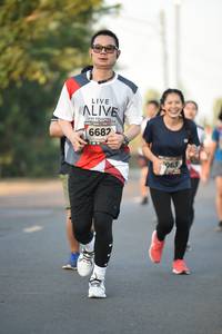 BIB: 6682, 963
                            <button type="button" onclick="openModal(6383490)" class="btn btn-primary btn-sm float-right btn-popup" data-toggle="modal" data-target=".modal-high-quality">
                        <i class="fas fa-shopping-cart"></i> Add to Cart
                    </button>
                                            <button type="button" onclick="isThisMe(6383490, true)" class="btn btn-success btn-sm float-right btn-popup btn-isme hidden" data-toggle="tooltip" data-placement="bottom" title="นี่คือรูปของคุณใช่ไหม คลิกที่นี่เพื่อเอาเข้าอัลบั้ม">
                        <i class="fas fa-plus"></i> Add to album
                    </button>
                    <button type="button" onclick="isThisMe(6383490, false)" class="btn btn-warning btn-sm float-right btn-popup btn-isnotme hidden">
                        <i class="fas fa-ban"></i> Remove from album
                    </button>