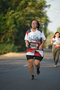 BIB: 050
                            <button type="button" onclick="openModal(6387846)" class="btn btn-primary btn-sm float-right btn-popup" data-toggle="modal" data-target=".modal-high-quality">
                        <i class="fas fa-shopping-cart"></i> Add to Cart
                    </button>
                                            <button type="button" onclick="isThisMe(6387846, true)" class="btn btn-success btn-sm float-right btn-popup btn-isme hidden" data-toggle="tooltip" data-placement="bottom" title="นี่คือรูปของคุณใช่ไหม คลิกที่นี่เพื่อเอาเข้าอัลบั้ม">
                        <i class="fas fa-plus"></i> Add to album
                    </button>
                    <button type="button" onclick="isThisMe(6387846, false)" class="btn btn-warning btn-sm float-right btn-popup btn-isnotme hidden">
                        <i class="fas fa-ban"></i> Remove from album
                    </button>