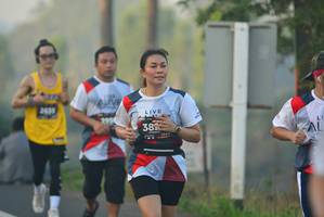 BIB: 263, 389
                            <button type="button" onclick="openModal(6412126)" class="btn btn-primary btn-sm float-right btn-popup" data-toggle="modal" data-target=".modal-high-quality">
                        <i class="fas fa-shopping-cart"></i> Add to Cart
                    </button>
                                            <button type="button" onclick="isThisMe(6412126, true)" class="btn btn-success btn-sm float-right btn-popup btn-isme hidden" data-toggle="tooltip" data-placement="bottom" title="นี่คือรูปของคุณใช่ไหม คลิกที่นี่เพื่อเอาเข้าอัลบั้ม">
                        <i class="fas fa-plus"></i> Add to album
                    </button>
                    <button type="button" onclick="isThisMe(6412126, false)" class="btn btn-warning btn-sm float-right btn-popup btn-isnotme hidden">
                        <i class="fas fa-ban"></i> Remove from album
                    </button>