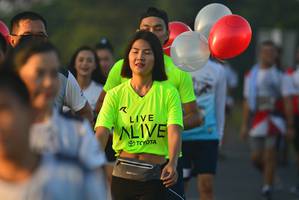 BIB: 
                            <button type="button" onclick="openModal(6415828)" class="btn btn-primary btn-sm float-right btn-popup" data-toggle="modal" data-target=".modal-high-quality">
                        <i class="fas fa-shopping-cart"></i> Add to Cart
                    </button>
                                            <button type="button" onclick="isThisMe(6415828, true)" class="btn btn-success btn-sm float-right btn-popup btn-isme hidden" data-toggle="tooltip" data-placement="bottom" title="นี่คือรูปของคุณใช่ไหม คลิกที่นี่เพื่อเอาเข้าอัลบั้ม">
                        <i class="fas fa-plus"></i> Add to album
                    </button>
                    <button type="button" onclick="isThisMe(6415828, false)" class="btn btn-warning btn-sm float-right btn-popup btn-isnotme hidden">
                        <i class="fas fa-ban"></i> Remove from album
                    </button>