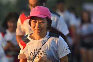 BIB: 
                            <button type="button" onclick="openModal(6413967)" class="btn btn-primary btn-sm float-right btn-popup" data-toggle="modal" data-target=".modal-high-quality">
                        <i class="fas fa-shopping-cart"></i> Add to Cart
                    </button>
                                            <button type="button" onclick="isThisMe(6413967, true)" class="btn btn-success btn-sm float-right btn-popup btn-isme hidden" data-toggle="tooltip" data-placement="bottom" title="นี่คือรูปของคุณใช่ไหม คลิกที่นี่เพื่อเอาเข้าอัลบั้ม">
                        <i class="fas fa-plus"></i> Add to album
                    </button>
                    <button type="button" onclick="isThisMe(6413967, false)" class="btn btn-warning btn-sm float-right btn-popup btn-isnotme hidden">
                        <i class="fas fa-ban"></i> Remove from album
                    </button>