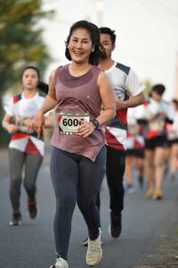 BIB: 600
                            <button type="button" onclick="openModal(6382284)" class="btn btn-primary btn-sm float-right btn-popup" data-toggle="modal" data-target=".modal-high-quality">
                        <i class="fas fa-shopping-cart"></i> Add to Cart
                    </button>
                                            <button type="button" onclick="isThisMe(6382284, true)" class="btn btn-success btn-sm float-right btn-popup btn-isme hidden" data-toggle="tooltip" data-placement="bottom" title="นี่คือรูปของคุณใช่ไหม คลิกที่นี่เพื่อเอาเข้าอัลบั้ม">
                        <i class="fas fa-plus"></i> Add to album
                    </button>
                    <button type="button" onclick="isThisMe(6382284, false)" class="btn btn-warning btn-sm float-right btn-popup btn-isnotme hidden">
                        <i class="fas fa-ban"></i> Remove from album
                    </button>