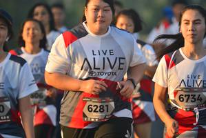 BIB: 6734, 6281
                            <button type="button" onclick="openModal(6404783)" class="btn btn-primary btn-sm float-right btn-popup" data-toggle="modal" data-target=".modal-high-quality">
                        <i class="fas fa-shopping-cart"></i> Add to Cart
                    </button>
                                            <button type="button" onclick="isThisMe(6404783, true)" class="btn btn-success btn-sm float-right btn-popup btn-isme hidden" data-toggle="tooltip" data-placement="bottom" title="นี่คือรูปของคุณใช่ไหม คลิกที่นี่เพื่อเอาเข้าอัลบั้ม">
                        <i class="fas fa-plus"></i> Add to album
                    </button>
                    <button type="button" onclick="isThisMe(6404783, false)" class="btn btn-warning btn-sm float-right btn-popup btn-isnotme hidden">
                        <i class="fas fa-ban"></i> Remove from album
                    </button>