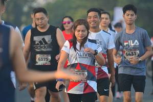 BIB: 6431, 6375
                            <button type="button" onclick="openModal(6413114)" class="btn btn-primary btn-sm float-right btn-popup" data-toggle="modal" data-target=".modal-high-quality">
                        <i class="fas fa-shopping-cart"></i> Add to Cart
                    </button>
                                            <button type="button" onclick="isThisMe(6413114, true)" class="btn btn-success btn-sm float-right btn-popup btn-isme hidden" data-toggle="tooltip" data-placement="bottom" title="นี่คือรูปของคุณใช่ไหม คลิกที่นี่เพื่อเอาเข้าอัลบั้ม">
                        <i class="fas fa-plus"></i> Add to album
                    </button>
                    <button type="button" onclick="isThisMe(6413114, false)" class="btn btn-warning btn-sm float-right btn-popup btn-isnotme hidden">
                        <i class="fas fa-ban"></i> Remove from album
                    </button>