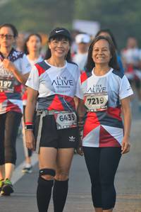 BIB: 197, 7219, 6435
                            <button type="button" onclick="openModal(6412727)" class="btn btn-primary btn-sm float-right btn-popup" data-toggle="modal" data-target=".modal-high-quality">
                        <i class="fas fa-shopping-cart"></i> Add to Cart
                    </button>
                                            <button type="button" onclick="isThisMe(6412727, true)" class="btn btn-success btn-sm float-right btn-popup btn-isme hidden" data-toggle="tooltip" data-placement="bottom" title="นี่คือรูปของคุณใช่ไหม คลิกที่นี่เพื่อเอาเข้าอัลบั้ม">
                        <i class="fas fa-plus"></i> Add to album
                    </button>
                    <button type="button" onclick="isThisMe(6412727, false)" class="btn btn-warning btn-sm float-right btn-popup btn-isnotme hidden">
                        <i class="fas fa-ban"></i> Remove from album
                    </button>