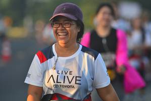 BIB: 
                            <button type="button" onclick="openModal(6401885)" class="btn btn-primary btn-sm float-right btn-popup" data-toggle="modal" data-target=".modal-high-quality">
                        <i class="fas fa-shopping-cart"></i> Add to Cart
                    </button>
                                            <button type="button" onclick="isThisMe(6401885, true)" class="btn btn-success btn-sm float-right btn-popup btn-isme hidden" data-toggle="tooltip" data-placement="bottom" title="นี่คือรูปของคุณใช่ไหม คลิกที่นี่เพื่อเอาเข้าอัลบั้ม">
                        <i class="fas fa-plus"></i> Add to album
                    </button>
                    <button type="button" onclick="isThisMe(6401885, false)" class="btn btn-warning btn-sm float-right btn-popup btn-isnotme hidden">
                        <i class="fas fa-ban"></i> Remove from album
                    </button>