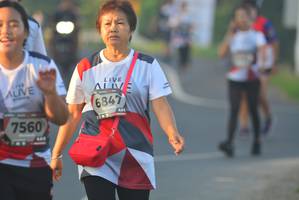 BIB: 6847, 7560
                            <button type="button" onclick="openModal(6402683)" class="btn btn-primary btn-sm float-right btn-popup" data-toggle="modal" data-target=".modal-high-quality">
                        <i class="fas fa-shopping-cart"></i> Add to Cart
                    </button>
                                            <button type="button" onclick="isThisMe(6402683, true)" class="btn btn-success btn-sm float-right btn-popup btn-isme hidden" data-toggle="tooltip" data-placement="bottom" title="นี่คือรูปของคุณใช่ไหม คลิกที่นี่เพื่อเอาเข้าอัลบั้ม">
                        <i class="fas fa-plus"></i> Add to album
                    </button>
                    <button type="button" onclick="isThisMe(6402683, false)" class="btn btn-warning btn-sm float-right btn-popup btn-isnotme hidden">
                        <i class="fas fa-ban"></i> Remove from album
                    </button>