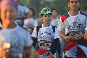 BIB: 609, 6704
                            <button type="button" onclick="openModal(6413657)" class="btn btn-primary btn-sm float-right btn-popup" data-toggle="modal" data-target=".modal-high-quality">
                        <i class="fas fa-shopping-cart"></i> Add to Cart
                    </button>
                                            <button type="button" onclick="isThisMe(6413657, true)" class="btn btn-success btn-sm float-right btn-popup btn-isme hidden" data-toggle="tooltip" data-placement="bottom" title="นี่คือรูปของคุณใช่ไหม คลิกที่นี่เพื่อเอาเข้าอัลบั้ม">
                        <i class="fas fa-plus"></i> Add to album
                    </button>
                    <button type="button" onclick="isThisMe(6413657, false)" class="btn btn-warning btn-sm float-right btn-popup btn-isnotme hidden">
                        <i class="fas fa-ban"></i> Remove from album
                    </button>