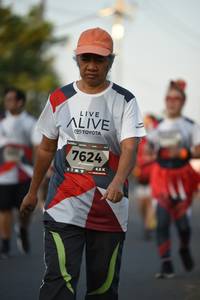 BIB: 7624
                            <button type="button" onclick="openModal(6385675)" class="btn btn-primary btn-sm float-right btn-popup" data-toggle="modal" data-target=".modal-high-quality">
                        <i class="fas fa-shopping-cart"></i> Add to Cart
                    </button>
                                            <button type="button" onclick="isThisMe(6385675, true)" class="btn btn-success btn-sm float-right btn-popup btn-isme hidden" data-toggle="tooltip" data-placement="bottom" title="นี่คือรูปของคุณใช่ไหม คลิกที่นี่เพื่อเอาเข้าอัลบั้ม">
                        <i class="fas fa-plus"></i> Add to album
                    </button>
                    <button type="button" onclick="isThisMe(6385675, false)" class="btn btn-warning btn-sm float-right btn-popup btn-isnotme hidden">
                        <i class="fas fa-ban"></i> Remove from album
                    </button>