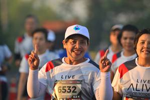 BIB: 6532
                            <button type="button" onclick="openModal(6413313)" class="btn btn-primary btn-sm float-right btn-popup" data-toggle="modal" data-target=".modal-high-quality">
                        <i class="fas fa-shopping-cart"></i> Add to Cart
                    </button>
                                            <button type="button" onclick="isThisMe(6413313, true)" class="btn btn-success btn-sm float-right btn-popup btn-isme hidden" data-toggle="tooltip" data-placement="bottom" title="นี่คือรูปของคุณใช่ไหม คลิกที่นี่เพื่อเอาเข้าอัลบั้ม">
                        <i class="fas fa-plus"></i> Add to album
                    </button>
                    <button type="button" onclick="isThisMe(6413313, false)" class="btn btn-warning btn-sm float-right btn-popup btn-isnotme hidden">
                        <i class="fas fa-ban"></i> Remove from album
                    </button>