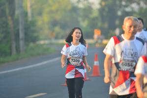 BIB: 6054, 7209
                            <button type="button" onclick="openModal(6416183)" class="btn btn-primary btn-sm float-right btn-popup" data-toggle="modal" data-target=".modal-high-quality">
                        <i class="fas fa-shopping-cart"></i> Add to Cart
                    </button>
                                            <button type="button" onclick="isThisMe(6416183, true)" class="btn btn-success btn-sm float-right btn-popup btn-isme hidden" data-toggle="tooltip" data-placement="bottom" title="นี่คือรูปของคุณใช่ไหม คลิกที่นี่เพื่อเอาเข้าอัลบั้ม">
                        <i class="fas fa-plus"></i> Add to album
                    </button>
                    <button type="button" onclick="isThisMe(6416183, false)" class="btn btn-warning btn-sm float-right btn-popup btn-isnotme hidden">
                        <i class="fas fa-ban"></i> Remove from album
                    </button>