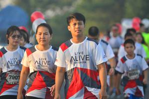 BIB: 7907
                            <button type="button" onclick="openModal(6404044)" class="btn btn-primary btn-sm float-right btn-popup" data-toggle="modal" data-target=".modal-high-quality">
                        <i class="fas fa-shopping-cart"></i> Add to Cart
                    </button>
                                            <button type="button" onclick="isThisMe(6404044, true)" class="btn btn-success btn-sm float-right btn-popup btn-isme hidden" data-toggle="tooltip" data-placement="bottom" title="นี่คือรูปของคุณใช่ไหม คลิกที่นี่เพื่อเอาเข้าอัลบั้ม">
                        <i class="fas fa-plus"></i> Add to album
                    </button>
                    <button type="button" onclick="isThisMe(6404044, false)" class="btn btn-warning btn-sm float-right btn-popup btn-isnotme hidden">
                        <i class="fas fa-ban"></i> Remove from album
                    </button>