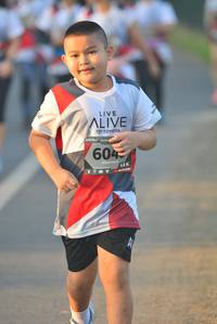 BIB: 604
                            <button type="button" onclick="openModal(6404321)" class="btn btn-primary btn-sm float-right btn-popup" data-toggle="modal" data-target=".modal-high-quality">
                        <i class="fas fa-shopping-cart"></i> Add to Cart
                    </button>
                                            <button type="button" onclick="isThisMe(6404321, true)" class="btn btn-success btn-sm float-right btn-popup btn-isme hidden" data-toggle="tooltip" data-placement="bottom" title="นี่คือรูปของคุณใช่ไหม คลิกที่นี่เพื่อเอาเข้าอัลบั้ม">
                        <i class="fas fa-plus"></i> Add to album
                    </button>
                    <button type="button" onclick="isThisMe(6404321, false)" class="btn btn-warning btn-sm float-right btn-popup btn-isnotme hidden">
                        <i class="fas fa-ban"></i> Remove from album
                    </button>