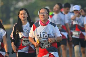 BIB: 789, 7541
                            <button type="button" onclick="openModal(6414883)" class="btn btn-primary btn-sm float-right btn-popup" data-toggle="modal" data-target=".modal-high-quality">
                        <i class="fas fa-shopping-cart"></i> Add to Cart
                    </button>
                                            <button type="button" onclick="isThisMe(6414883, true)" class="btn btn-success btn-sm float-right btn-popup btn-isme hidden" data-toggle="tooltip" data-placement="bottom" title="นี่คือรูปของคุณใช่ไหม คลิกที่นี่เพื่อเอาเข้าอัลบั้ม">
                        <i class="fas fa-plus"></i> Add to album
                    </button>
                    <button type="button" onclick="isThisMe(6414883, false)" class="btn btn-warning btn-sm float-right btn-popup btn-isnotme hidden">
                        <i class="fas fa-ban"></i> Remove from album
                    </button>