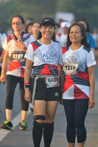 BIB: 2197, 7219, 6435
                            <button type="button" onclick="openModal(6412716)" class="btn btn-primary btn-sm float-right btn-popup" data-toggle="modal" data-target=".modal-high-quality">
                        <i class="fas fa-shopping-cart"></i> Add to Cart
                    </button>
                                            <button type="button" onclick="isThisMe(6412716, true)" class="btn btn-success btn-sm float-right btn-popup btn-isme hidden" data-toggle="tooltip" data-placement="bottom" title="นี่คือรูปของคุณใช่ไหม คลิกที่นี่เพื่อเอาเข้าอัลบั้ม">
                        <i class="fas fa-plus"></i> Add to album
                    </button>
                    <button type="button" onclick="isThisMe(6412716, false)" class="btn btn-warning btn-sm float-right btn-popup btn-isnotme hidden">
                        <i class="fas fa-ban"></i> Remove from album
                    </button>