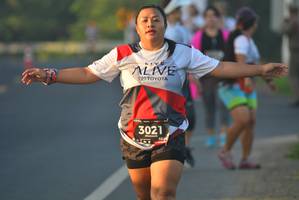 BIB: 3021, 120
                            <button type="button" onclick="openModal(6416717)" class="btn btn-primary btn-sm float-right btn-popup" data-toggle="modal" data-target=".modal-high-quality">
                        <i class="fas fa-shopping-cart"></i> Add to Cart
                    </button>
                                            <button type="button" onclick="isThisMe(6416717, true)" class="btn btn-success btn-sm float-right btn-popup btn-isme hidden" data-toggle="tooltip" data-placement="bottom" title="นี่คือรูปของคุณใช่ไหม คลิกที่นี่เพื่อเอาเข้าอัลบั้ม">
                        <i class="fas fa-plus"></i> Add to album
                    </button>
                    <button type="button" onclick="isThisMe(6416717, false)" class="btn btn-warning btn-sm float-right btn-popup btn-isnotme hidden">
                        <i class="fas fa-ban"></i> Remove from album
                    </button>