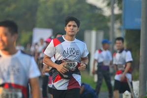 BIB: 693
                            <button type="button" onclick="openModal(6413173)" class="btn btn-primary btn-sm float-right btn-popup" data-toggle="modal" data-target=".modal-high-quality">
                        <i class="fas fa-shopping-cart"></i> Add to Cart
                    </button>
                                            <button type="button" onclick="isThisMe(6413173, true)" class="btn btn-success btn-sm float-right btn-popup btn-isme hidden" data-toggle="tooltip" data-placement="bottom" title="นี่คือรูปของคุณใช่ไหม คลิกที่นี่เพื่อเอาเข้าอัลบั้ม">
                        <i class="fas fa-plus"></i> Add to album
                    </button>
                    <button type="button" onclick="isThisMe(6413173, false)" class="btn btn-warning btn-sm float-right btn-popup btn-isnotme hidden">
                        <i class="fas fa-ban"></i> Remove from album
                    </button>