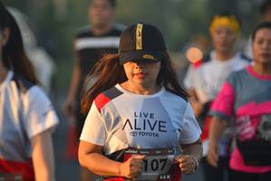 BIB: 107
                            <button type="button" onclick="openModal(6413369)" class="btn btn-primary btn-sm float-right btn-popup" data-toggle="modal" data-target=".modal-high-quality">
                        <i class="fas fa-shopping-cart"></i> Add to Cart
                    </button>
                                            <button type="button" onclick="isThisMe(6413369, true)" class="btn btn-success btn-sm float-right btn-popup btn-isme hidden" data-toggle="tooltip" data-placement="bottom" title="นี่คือรูปของคุณใช่ไหม คลิกที่นี่เพื่อเอาเข้าอัลบั้ม">
                        <i class="fas fa-plus"></i> Add to album
                    </button>
                    <button type="button" onclick="isThisMe(6413369, false)" class="btn btn-warning btn-sm float-right btn-popup btn-isnotme hidden">
                        <i class="fas fa-ban"></i> Remove from album
                    </button>