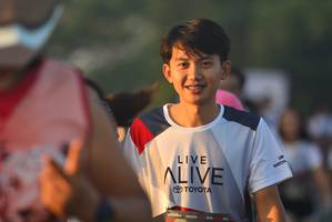 BIB: 201
                            <button type="button" onclick="openModal(6413955)" class="btn btn-primary btn-sm float-right btn-popup" data-toggle="modal" data-target=".modal-high-quality">
                        <i class="fas fa-shopping-cart"></i> Add to Cart
                    </button>
                                            <button type="button" onclick="isThisMe(6413955, true)" class="btn btn-success btn-sm float-right btn-popup btn-isme hidden" data-toggle="tooltip" data-placement="bottom" title="นี่คือรูปของคุณใช่ไหม คลิกที่นี่เพื่อเอาเข้าอัลบั้ม">
                        <i class="fas fa-plus"></i> Add to album
                    </button>
                    <button type="button" onclick="isThisMe(6413955, false)" class="btn btn-warning btn-sm float-right btn-popup btn-isnotme hidden">
                        <i class="fas fa-ban"></i> Remove from album
                    </button>