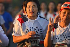 BIB: 6491
                            <button type="button" onclick="openModal(6413319)" class="btn btn-primary btn-sm float-right btn-popup" data-toggle="modal" data-target=".modal-high-quality">
                        <i class="fas fa-shopping-cart"></i> Add to Cart
                    </button>
                                            <button type="button" onclick="isThisMe(6413319, true)" class="btn btn-success btn-sm float-right btn-popup btn-isme hidden" data-toggle="tooltip" data-placement="bottom" title="นี่คือรูปของคุณใช่ไหม คลิกที่นี่เพื่อเอาเข้าอัลบั้ม">
                        <i class="fas fa-plus"></i> Add to album
                    </button>
                    <button type="button" onclick="isThisMe(6413319, false)" class="btn btn-warning btn-sm float-right btn-popup btn-isnotme hidden">
                        <i class="fas fa-ban"></i> Remove from album
                    </button>