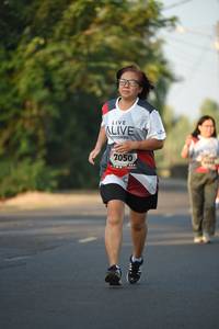 BIB: 050
                            <button type="button" onclick="openModal(6387843)" class="btn btn-primary btn-sm float-right btn-popup" data-toggle="modal" data-target=".modal-high-quality">
                        <i class="fas fa-shopping-cart"></i> Add to Cart
                    </button>
                                            <button type="button" onclick="isThisMe(6387843, true)" class="btn btn-success btn-sm float-right btn-popup btn-isme hidden" data-toggle="tooltip" data-placement="bottom" title="นี่คือรูปของคุณใช่ไหม คลิกที่นี่เพื่อเอาเข้าอัลบั้ม">
                        <i class="fas fa-plus"></i> Add to album
                    </button>
                    <button type="button" onclick="isThisMe(6387843, false)" class="btn btn-warning btn-sm float-right btn-popup btn-isnotme hidden">
                        <i class="fas fa-ban"></i> Remove from album
                    </button>