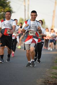 BIB: 6216, 542
                            <button type="button" onclick="openModal(6386305)" class="btn btn-primary btn-sm float-right btn-popup" data-toggle="modal" data-target=".modal-high-quality">
                        <i class="fas fa-shopping-cart"></i> Add to Cart
                    </button>
                                            <button type="button" onclick="isThisMe(6386305, true)" class="btn btn-success btn-sm float-right btn-popup btn-isme hidden" data-toggle="tooltip" data-placement="bottom" title="นี่คือรูปของคุณใช่ไหม คลิกที่นี่เพื่อเอาเข้าอัลบั้ม">
                        <i class="fas fa-plus"></i> Add to album
                    </button>
                    <button type="button" onclick="isThisMe(6386305, false)" class="btn btn-warning btn-sm float-right btn-popup btn-isnotme hidden">
                        <i class="fas fa-ban"></i> Remove from album
                    </button>