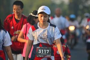 BIB: 3117, 128
                            <button type="button" onclick="openModal(6404846)" class="btn btn-primary btn-sm float-right btn-popup" data-toggle="modal" data-target=".modal-high-quality">
                        <i class="fas fa-shopping-cart"></i> Add to Cart
                    </button>
                                            <button type="button" onclick="isThisMe(6404846, true)" class="btn btn-success btn-sm float-right btn-popup btn-isme hidden" data-toggle="tooltip" data-placement="bottom" title="นี่คือรูปของคุณใช่ไหม คลิกที่นี่เพื่อเอาเข้าอัลบั้ม">
                        <i class="fas fa-plus"></i> Add to album
                    </button>
                    <button type="button" onclick="isThisMe(6404846, false)" class="btn btn-warning btn-sm float-right btn-popup btn-isnotme hidden">
                        <i class="fas fa-ban"></i> Remove from album
                    </button>