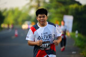 BIB: 037, 128
                            <button type="button" onclick="openModal(6388022)" class="btn btn-primary btn-sm float-right btn-popup" data-toggle="modal" data-target=".modal-high-quality">
                        <i class="fas fa-shopping-cart"></i> Add to Cart
                    </button>
                                            <button type="button" onclick="isThisMe(6388022, true)" class="btn btn-success btn-sm float-right btn-popup btn-isme hidden" data-toggle="tooltip" data-placement="bottom" title="นี่คือรูปของคุณใช่ไหม คลิกที่นี่เพื่อเอาเข้าอัลบั้ม">
                        <i class="fas fa-plus"></i> Add to album
                    </button>
                    <button type="button" onclick="isThisMe(6388022, false)" class="btn btn-warning btn-sm float-right btn-popup btn-isnotme hidden">
                        <i class="fas fa-ban"></i> Remove from album
                    </button>