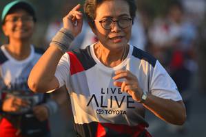 BIB: 
                            <button type="button" onclick="openModal(6414293)" class="btn btn-primary btn-sm float-right btn-popup" data-toggle="modal" data-target=".modal-high-quality">
                        <i class="fas fa-shopping-cart"></i> Add to Cart
                    </button>
                                            <button type="button" onclick="isThisMe(6414293, true)" class="btn btn-success btn-sm float-right btn-popup btn-isme hidden" data-toggle="tooltip" data-placement="bottom" title="นี่คือรูปของคุณใช่ไหม คลิกที่นี่เพื่อเอาเข้าอัลบั้ม">
                        <i class="fas fa-plus"></i> Add to album
                    </button>
                    <button type="button" onclick="isThisMe(6414293, false)" class="btn btn-warning btn-sm float-right btn-popup btn-isnotme hidden">
                        <i class="fas fa-ban"></i> Remove from album
                    </button>