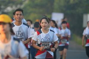 BIB: 7367
                            <button type="button" onclick="openModal(6413635)" class="btn btn-primary btn-sm float-right btn-popup" data-toggle="modal" data-target=".modal-high-quality">
                        <i class="fas fa-shopping-cart"></i> Add to Cart
                    </button>
                                            <button type="button" onclick="isThisMe(6413635, true)" class="btn btn-success btn-sm float-right btn-popup btn-isme hidden" data-toggle="tooltip" data-placement="bottom" title="นี่คือรูปของคุณใช่ไหม คลิกที่นี่เพื่อเอาเข้าอัลบั้ม">
                        <i class="fas fa-plus"></i> Add to album
                    </button>
                    <button type="button" onclick="isThisMe(6413635, false)" class="btn btn-warning btn-sm float-right btn-popup btn-isnotme hidden">
                        <i class="fas fa-ban"></i> Remove from album
                    </button>