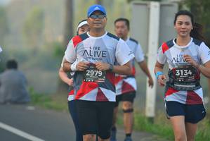 BIB: 3134, 2979, 128
                            <button type="button" onclick="openModal(6411990)" class="btn btn-primary btn-sm float-right btn-popup" data-toggle="modal" data-target=".modal-high-quality">
                        <i class="fas fa-shopping-cart"></i> Add to Cart
                    </button>
                                            <button type="button" onclick="isThisMe(6411990, true)" class="btn btn-success btn-sm float-right btn-popup btn-isme hidden" data-toggle="tooltip" data-placement="bottom" title="นี่คือรูปของคุณใช่ไหม คลิกที่นี่เพื่อเอาเข้าอัลบั้ม">
                        <i class="fas fa-plus"></i> Add to album
                    </button>
                    <button type="button" onclick="isThisMe(6411990, false)" class="btn btn-warning btn-sm float-right btn-popup btn-isnotme hidden">
                        <i class="fas fa-ban"></i> Remove from album
                    </button>