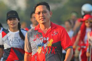 BIB: 
                            <button type="button" onclick="openModal(6413843)" class="btn btn-primary btn-sm float-right btn-popup" data-toggle="modal" data-target=".modal-high-quality">
                        <i class="fas fa-shopping-cart"></i> Add to Cart
                    </button>
                                            <button type="button" onclick="isThisMe(6413843, true)" class="btn btn-success btn-sm float-right btn-popup btn-isme hidden" data-toggle="tooltip" data-placement="bottom" title="นี่คือรูปของคุณใช่ไหม คลิกที่นี่เพื่อเอาเข้าอัลบั้ม">
                        <i class="fas fa-plus"></i> Add to album
                    </button>
                    <button type="button" onclick="isThisMe(6413843, false)" class="btn btn-warning btn-sm float-right btn-popup btn-isnotme hidden">
                        <i class="fas fa-ban"></i> Remove from album
                    </button>