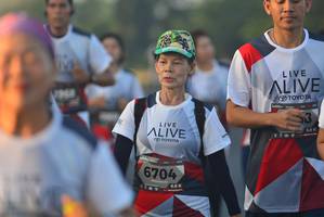 BIB: 6704
                            <button type="button" onclick="openModal(6413664)" class="btn btn-primary btn-sm float-right btn-popup" data-toggle="modal" data-target=".modal-high-quality">
                        <i class="fas fa-shopping-cart"></i> Add to Cart
                    </button>
                                            <button type="button" onclick="isThisMe(6413664, true)" class="btn btn-success btn-sm float-right btn-popup btn-isme hidden" data-toggle="tooltip" data-placement="bottom" title="นี่คือรูปของคุณใช่ไหม คลิกที่นี่เพื่อเอาเข้าอัลบั้ม">
                        <i class="fas fa-plus"></i> Add to album
                    </button>
                    <button type="button" onclick="isThisMe(6413664, false)" class="btn btn-warning btn-sm float-right btn-popup btn-isnotme hidden">
                        <i class="fas fa-ban"></i> Remove from album
                    </button>