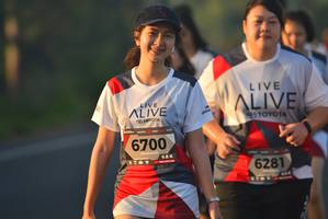 BIB: 6700, 6281
                            <button type="button" onclick="openModal(6404043)" class="btn btn-primary btn-sm float-right btn-popup" data-toggle="modal" data-target=".modal-high-quality">
                        <i class="fas fa-shopping-cart"></i> Add to Cart
                    </button>
                                            <button type="button" onclick="isThisMe(6404043, true)" class="btn btn-success btn-sm float-right btn-popup btn-isme hidden" data-toggle="tooltip" data-placement="bottom" title="นี่คือรูปของคุณใช่ไหม คลิกที่นี่เพื่อเอาเข้าอัลบั้ม">
                        <i class="fas fa-plus"></i> Add to album
                    </button>
                    <button type="button" onclick="isThisMe(6404043, false)" class="btn btn-warning btn-sm float-right btn-popup btn-isnotme hidden">
                        <i class="fas fa-ban"></i> Remove from album
                    </button>