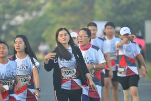 BIB: 184, 7897, 7915
                            <button type="button" onclick="openModal(6414851)" class="btn btn-primary btn-sm float-right btn-popup" data-toggle="modal" data-target=".modal-high-quality">
                        <i class="fas fa-shopping-cart"></i> Add to Cart
                    </button>
                                            <button type="button" onclick="isThisMe(6414851, true)" class="btn btn-success btn-sm float-right btn-popup btn-isme hidden" data-toggle="tooltip" data-placement="bottom" title="นี่คือรูปของคุณใช่ไหม คลิกที่นี่เพื่อเอาเข้าอัลบั้ม">
                        <i class="fas fa-plus"></i> Add to album
                    </button>
                    <button type="button" onclick="isThisMe(6414851, false)" class="btn btn-warning btn-sm float-right btn-popup btn-isnotme hidden">
                        <i class="fas fa-ban"></i> Remove from album
                    </button>