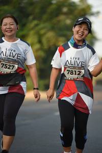 BIB: 7812, 7527
                            <button type="button" onclick="openModal(6386938)" class="btn btn-primary btn-sm float-right btn-popup" data-toggle="modal" data-target=".modal-high-quality">
                        <i class="fas fa-shopping-cart"></i> Add to Cart
                    </button>
                                            <button type="button" onclick="isThisMe(6386938, true)" class="btn btn-success btn-sm float-right btn-popup btn-isme hidden" data-toggle="tooltip" data-placement="bottom" title="นี่คือรูปของคุณใช่ไหม คลิกที่นี่เพื่อเอาเข้าอัลบั้ม">
                        <i class="fas fa-plus"></i> Add to album
                    </button>
                    <button type="button" onclick="isThisMe(6386938, false)" class="btn btn-warning btn-sm float-right btn-popup btn-isnotme hidden">
                        <i class="fas fa-ban"></i> Remove from album
                    </button>