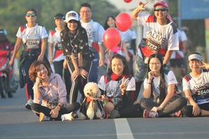 BIB: 3772, 7344, 2640, 798
                            <button type="button" onclick="openModal(6417858)" class="btn btn-primary btn-sm float-right btn-popup" data-toggle="modal" data-target=".modal-high-quality">
                        <i class="fas fa-shopping-cart"></i> Add to Cart
                    </button>
                                            <button type="button" onclick="isThisMe(6417858, true)" class="btn btn-success btn-sm float-right btn-popup btn-isme hidden" data-toggle="tooltip" data-placement="bottom" title="นี่คือรูปของคุณใช่ไหม คลิกที่นี่เพื่อเอาเข้าอัลบั้ม">
                        <i class="fas fa-plus"></i> Add to album
                    </button>
                    <button type="button" onclick="isThisMe(6417858, false)" class="btn btn-warning btn-sm float-right btn-popup btn-isnotme hidden">
                        <i class="fas fa-ban"></i> Remove from album
                    </button>