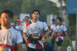 BIB: 7693
                            <button type="button" onclick="openModal(6413185)" class="btn btn-primary btn-sm float-right btn-popup" data-toggle="modal" data-target=".modal-high-quality">
                        <i class="fas fa-shopping-cart"></i> Add to Cart
                    </button>
                                            <button type="button" onclick="isThisMe(6413185, true)" class="btn btn-success btn-sm float-right btn-popup btn-isme hidden" data-toggle="tooltip" data-placement="bottom" title="นี่คือรูปของคุณใช่ไหม คลิกที่นี่เพื่อเอาเข้าอัลบั้ม">
                        <i class="fas fa-plus"></i> Add to album
                    </button>
                    <button type="button" onclick="isThisMe(6413185, false)" class="btn btn-warning btn-sm float-right btn-popup btn-isnotme hidden">
                        <i class="fas fa-ban"></i> Remove from album
                    </button>