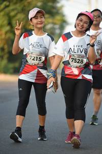 BIB: 7528, 7215
                            <button type="button" onclick="openModal(6385839)" class="btn btn-primary btn-sm float-right btn-popup" data-toggle="modal" data-target=".modal-high-quality">
                        <i class="fas fa-shopping-cart"></i> Add to Cart
                    </button>
                                            <button type="button" onclick="isThisMe(6385839, true)" class="btn btn-success btn-sm float-right btn-popup btn-isme hidden" data-toggle="tooltip" data-placement="bottom" title="นี่คือรูปของคุณใช่ไหม คลิกที่นี่เพื่อเอาเข้าอัลบั้ม">
                        <i class="fas fa-plus"></i> Add to album
                    </button>
                    <button type="button" onclick="isThisMe(6385839, false)" class="btn btn-warning btn-sm float-right btn-popup btn-isnotme hidden">
                        <i class="fas fa-ban"></i> Remove from album
                    </button>