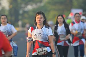 BIB: 6434
                            <button type="button" onclick="openModal(6414821)" class="btn btn-primary btn-sm float-right btn-popup" data-toggle="modal" data-target=".modal-high-quality">
                        <i class="fas fa-shopping-cart"></i> Add to Cart
                    </button>
                                            <button type="button" onclick="isThisMe(6414821, true)" class="btn btn-success btn-sm float-right btn-popup btn-isme hidden" data-toggle="tooltip" data-placement="bottom" title="นี่คือรูปของคุณใช่ไหม คลิกที่นี่เพื่อเอาเข้าอัลบั้ม">
                        <i class="fas fa-plus"></i> Add to album
                    </button>
                    <button type="button" onclick="isThisMe(6414821, false)" class="btn btn-warning btn-sm float-right btn-popup btn-isnotme hidden">
                        <i class="fas fa-ban"></i> Remove from album
                    </button>