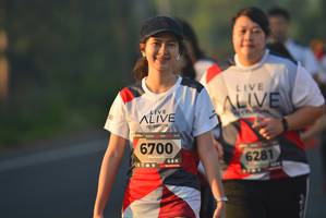 BIB: 6700, 6281
                            <button type="button" onclick="openModal(6402743)" class="btn btn-primary btn-sm float-right btn-popup" data-toggle="modal" data-target=".modal-high-quality">
                        <i class="fas fa-shopping-cart"></i> Add to Cart
                    </button>
                                            <button type="button" onclick="isThisMe(6402743, true)" class="btn btn-success btn-sm float-right btn-popup btn-isme hidden" data-toggle="tooltip" data-placement="bottom" title="นี่คือรูปของคุณใช่ไหม คลิกที่นี่เพื่อเอาเข้าอัลบั้ม">
                        <i class="fas fa-plus"></i> Add to album
                    </button>
                    <button type="button" onclick="isThisMe(6402743, false)" class="btn btn-warning btn-sm float-right btn-popup btn-isnotme hidden">
                        <i class="fas fa-ban"></i> Remove from album
                    </button>