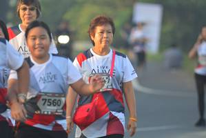 BIB: 7560
                            <button type="button" onclick="openModal(6404709)" class="btn btn-primary btn-sm float-right btn-popup" data-toggle="modal" data-target=".modal-high-quality">
                        <i class="fas fa-shopping-cart"></i> Add to Cart
                    </button>
                                            <button type="button" onclick="isThisMe(6404709, true)" class="btn btn-success btn-sm float-right btn-popup btn-isme hidden" data-toggle="tooltip" data-placement="bottom" title="นี่คือรูปของคุณใช่ไหม คลิกที่นี่เพื่อเอาเข้าอัลบั้ม">
                        <i class="fas fa-plus"></i> Add to album
                    </button>
                    <button type="button" onclick="isThisMe(6404709, false)" class="btn btn-warning btn-sm float-right btn-popup btn-isnotme hidden">
                        <i class="fas fa-ban"></i> Remove from album
                    </button>